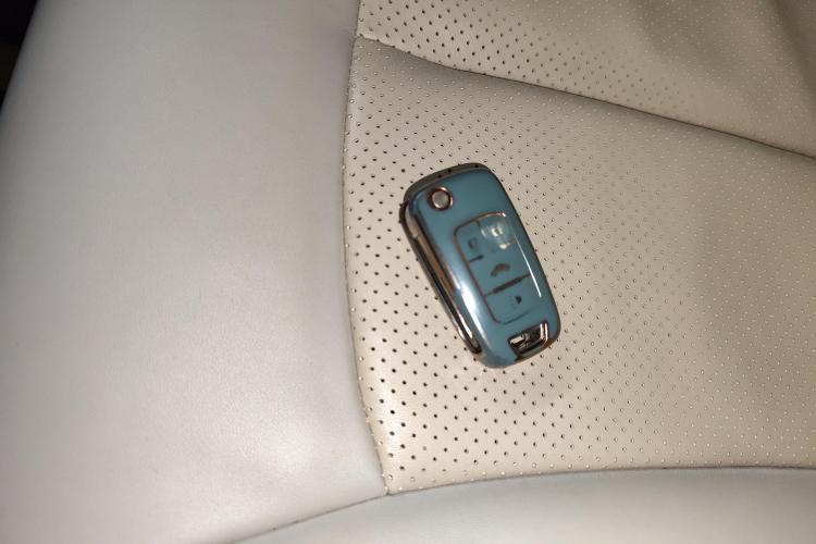 别克GL8 2017款 25S 舒适型 国V中控内饰11