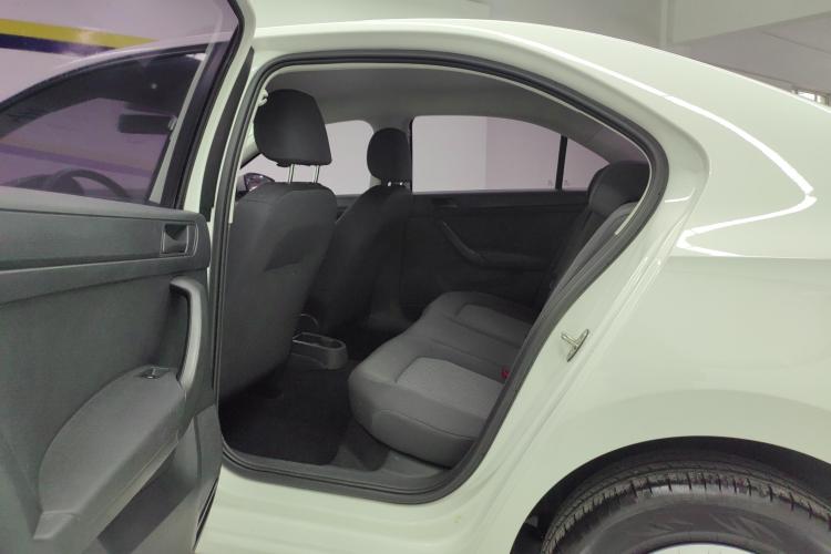 大众 桑塔纳 2021款 1.5L 自动风尚版中控内饰21