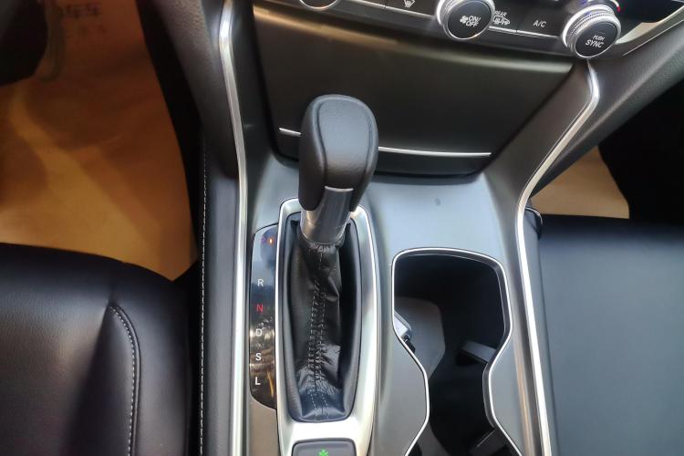 本田 雅阁 2018款 260TURBO 精英版 国VI中控内饰18