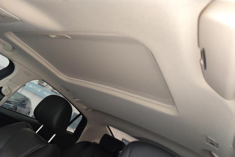 红旗H5 2022款 经典款 改款 1.5T DCT旗韵版中控内饰22