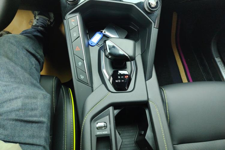 领克06 2023款 Remix 1.5T Hero中控内饰18