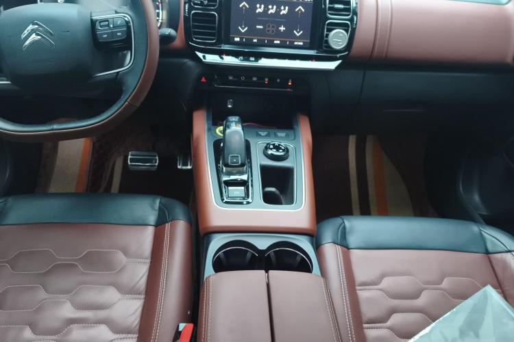 雪铁龙 天逸 C5 AIRCROSS 2017款 380THP 旗舰型中控内饰18
