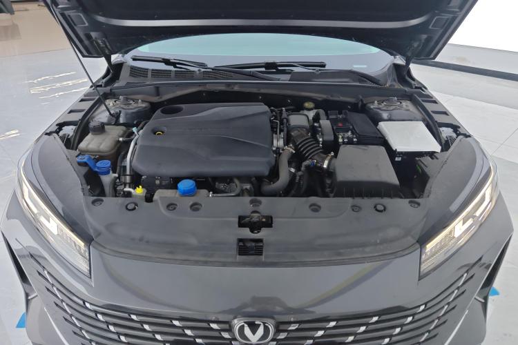 长安 逸动 2024款 1.5T GDI自动 旗舰型机舱底盘24