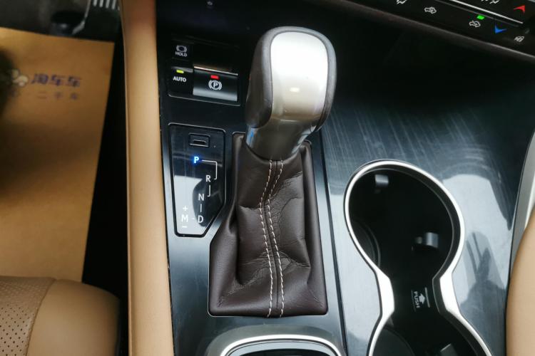 雷克萨斯RX 2016款 300 四驱典雅版 国V中控内饰18