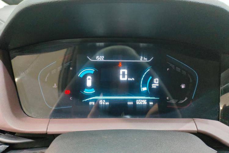 长安CS15 2019款 1.5L 手动进取型 国VI中控内饰14