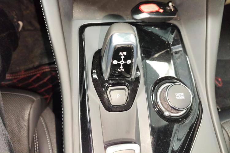 领克03 2022款 2.0TD DCT劲Pro中控内饰18