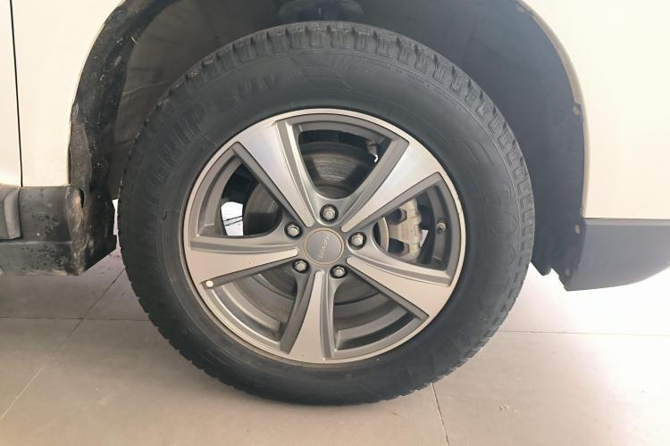 哈弗H6 2017款 蓝标 运动版 1.5T 手动两驱精英型车身外观10