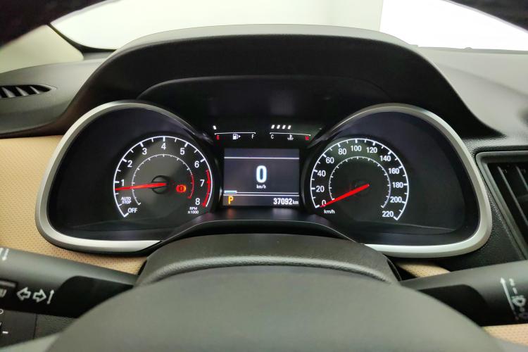 雪佛兰 科鲁泽 2022款 320 自动悦享天窗版中控内饰14