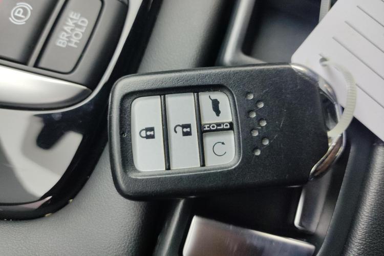 本田UR-V 2017款 240TURBO 两驱豪华版 国V中控内饰11