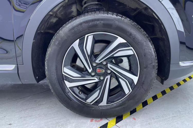 红旗HS5 2022款 改款 2.0T 智联旗享版车身外观10