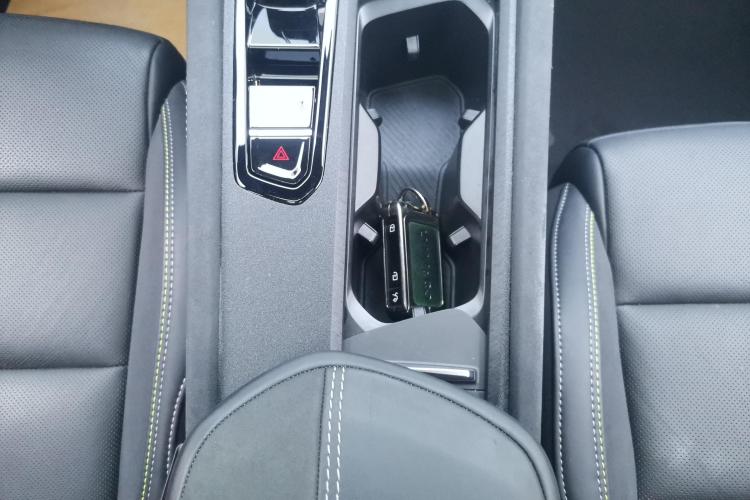 领克03 2023款 1.5TD DCT劲Pro中控内饰11