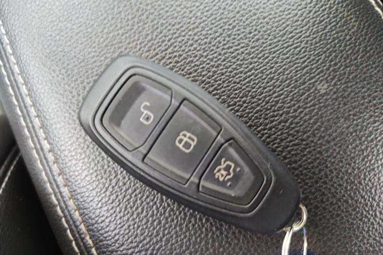 福特 翼虎 2018款 EcoBoost 180 两驱豪翼型中控内饰11