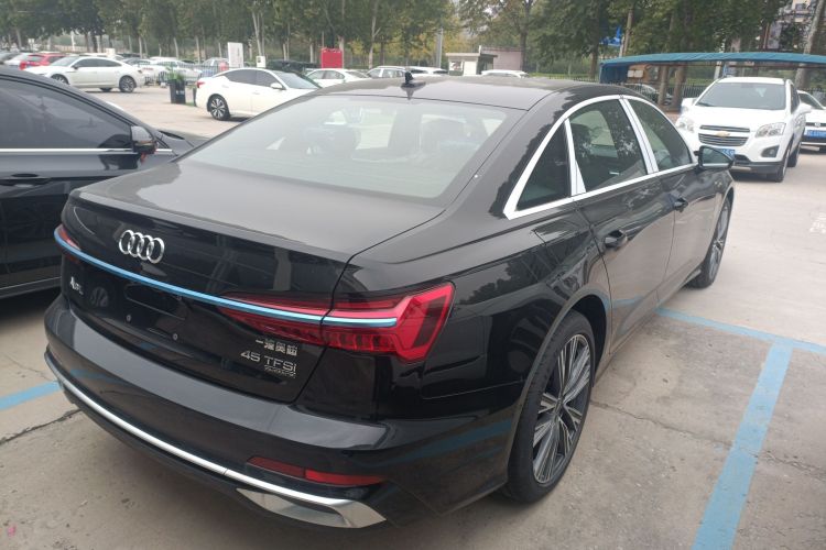 奥迪A6L 2025款 45 TFSI quattro 臻选动感型车身外观6003