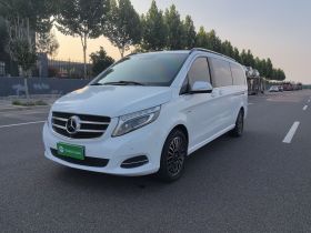 奔驰V级 2017款 V 260 L 尊贵加长版