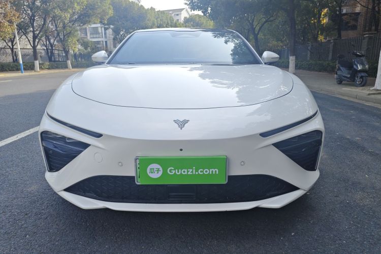 哪吒汽车 哪吒S 2022款 增程版 1160km 后驱中版车身外观6001