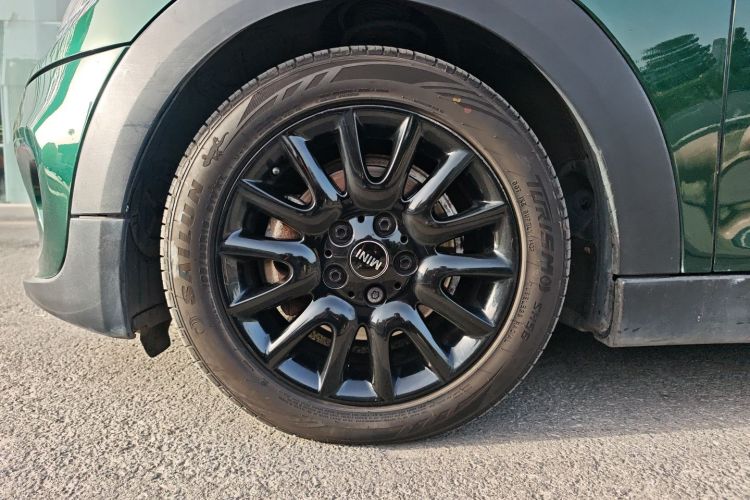 MINI 2018款 1.5T COOPER 经典派 五门版车身外观6008