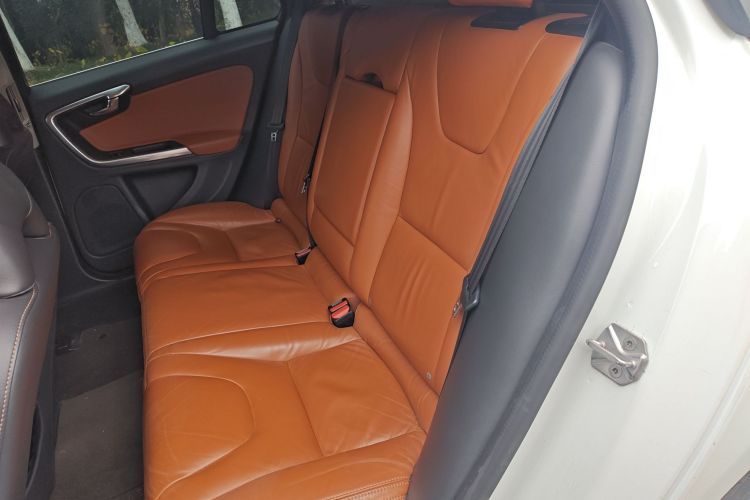 沃尔沃V60 2014款 T5 智雅版中控内饰7002