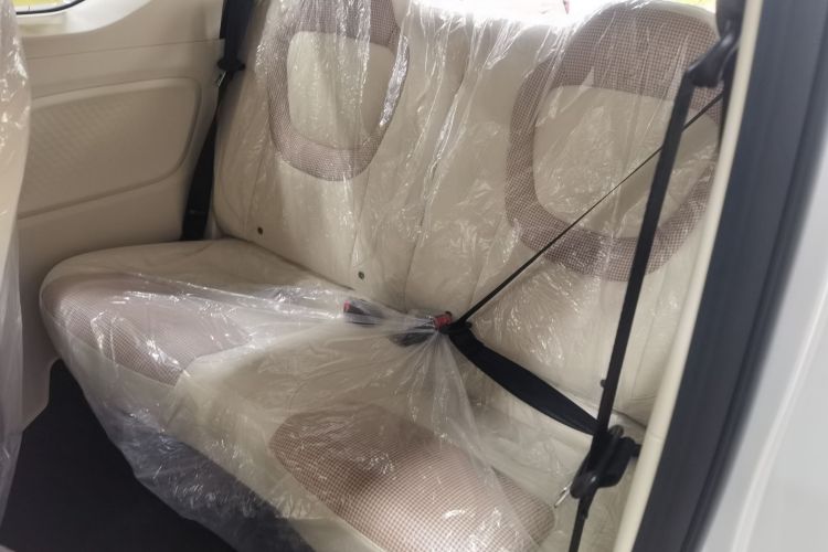 五菱汽车 宏光MINIEV 2024款 第三代 215km 青春版中控内饰7001