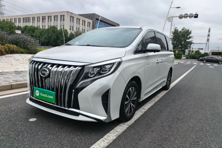 广汽传祺 传祺M8 2023款 领秀系列 390T 豪华版车身外观6001