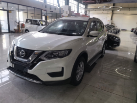 日产 奇骏 2023款 经典 2.0L 两驱智联舒享版