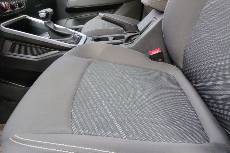 五菱汽车 五菱星驰 2023款 1.5L CVT畅爽型中控内饰7001