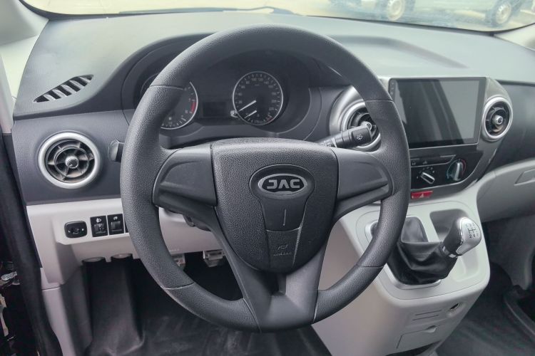 江淮瑞风 瑞风M3 2022款 PLUS 宜家版 1.8L 舒适型中控内饰7002