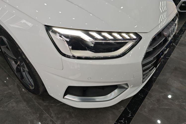 奥迪A4L 2020款 40 TFSI 时尚致雅型局部细节9005