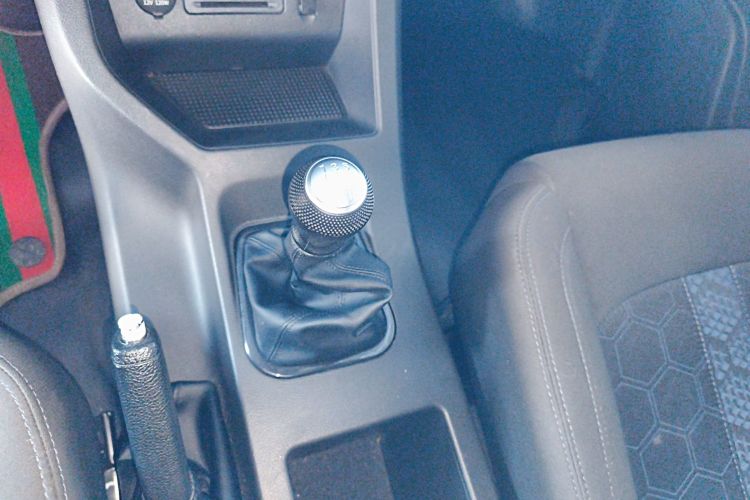 东风风行 菱智 2023款 M5L 1.6L 舒适型 9座局部细节18