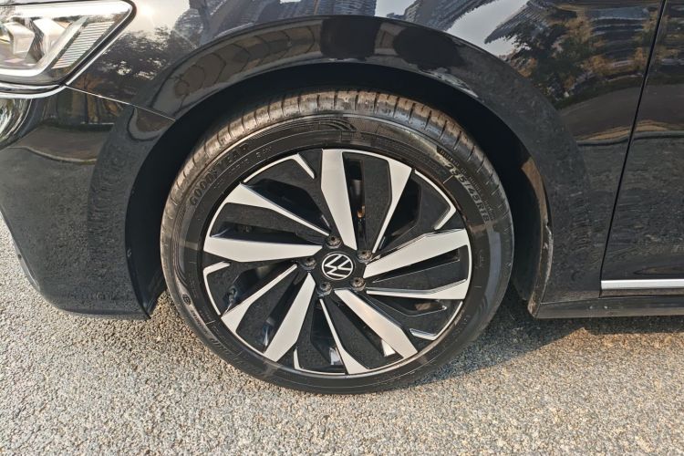 大众 帕萨特 2022款 330TSI 星空精英版车身外观6008