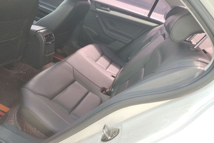 大众 速腾 2018款 280TSI DSG舒适型中控内饰7001