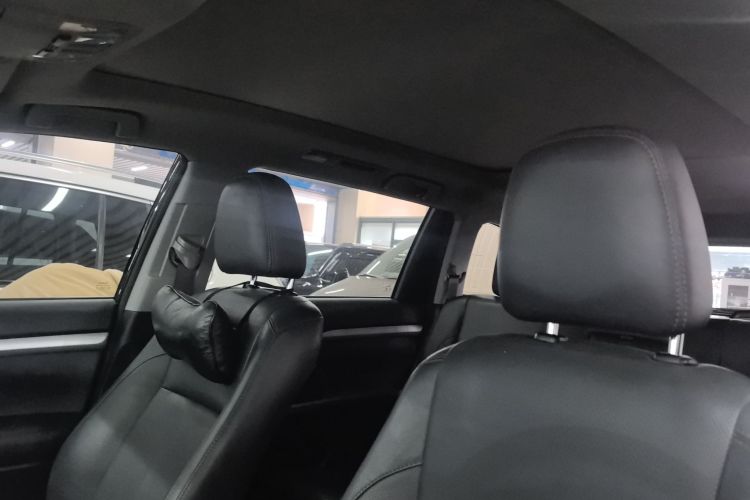 丰田 汉兰达 2018款 2.0T 四驱尊贵版 7座 国V局部细节22