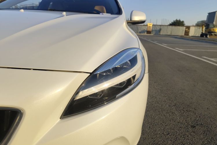 沃尔沃V40 2017款 T3 智逸版车身外观6005