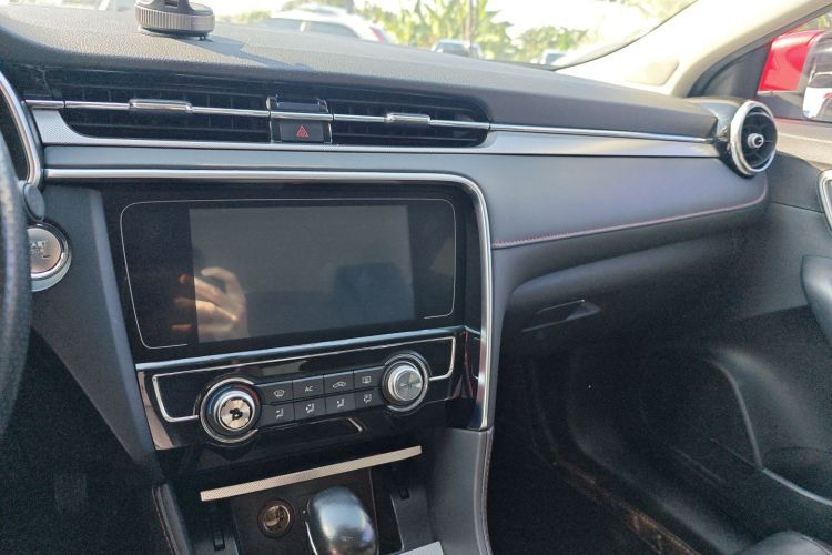 名爵 MG6 2019款 20T 自动星辉版局部细节16