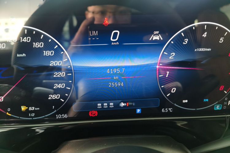 奔驰E级 2025款 E 260 L中控内饰15