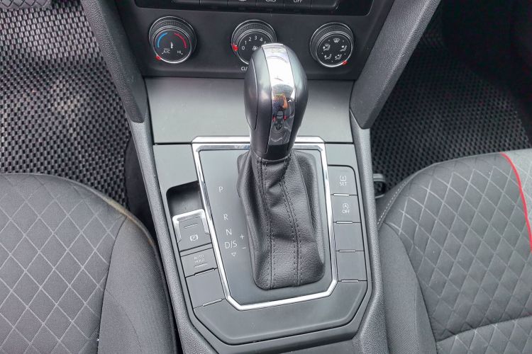 大众 凌渡 2021款 230TSI DSG风尚版中控内饰7005