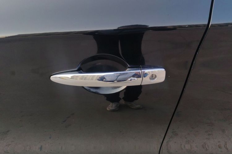 日产 轩逸 2016款 1.6XL  CVT尊享版车身外观6010