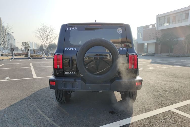 坦克300 2021款 越野版 2.0T 征服者车身外观6005