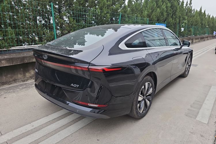 长安启源A07 2025款 蓝鲸增程版 140精英型车身外观6006