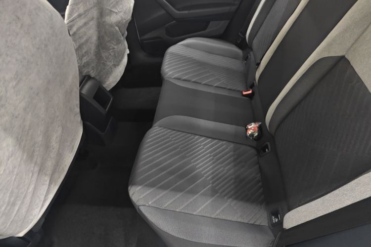 大众 朗逸 2025款 新锐 1.5L 出众新逸版中控内饰7001