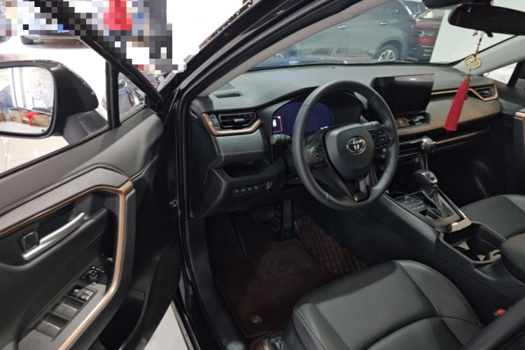 丰田 威兰达 2024款 2.0L CVT四驱豪华PLUS版中控内饰7002