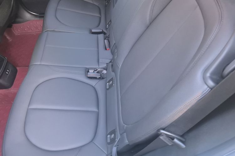 宝马2系多功能旅行车 2019款 220i 领先型中控内饰7001