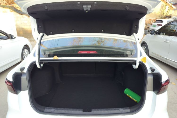 吉利汽车 帝豪 2022款 第4代 1.5L CVT尊贵型局部细节23