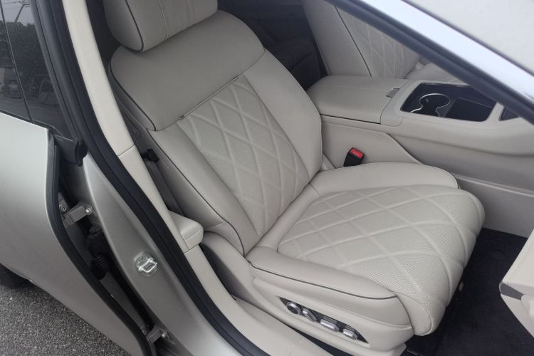 鸿蒙智行 享界S9 2024款 纯电 Ultra 四驱旗舰版局部细节41