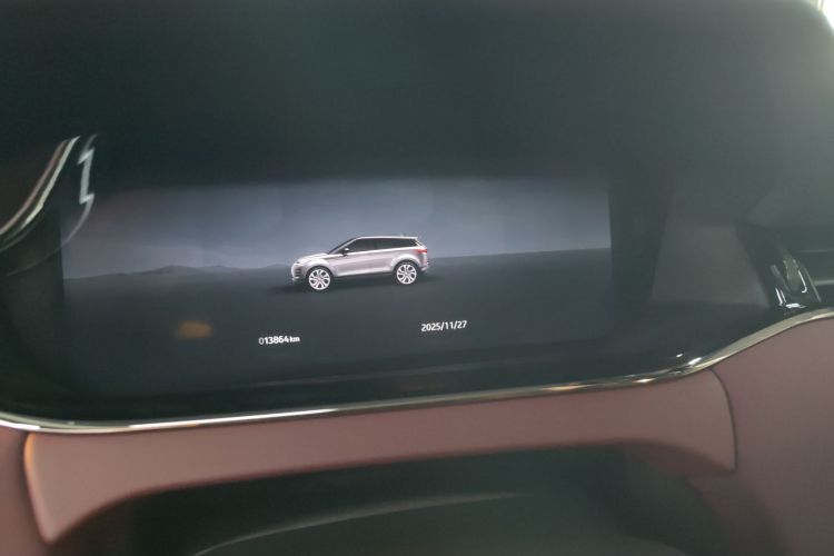 路虎 2024款 揽胜极光L SE 驭光尊耀版中控内饰15