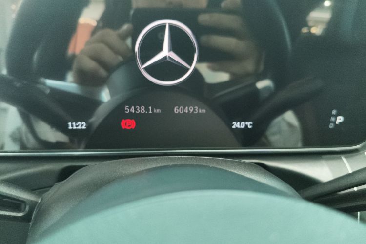 奔驰C级 2023款 C 260 L 运动版中控内饰15