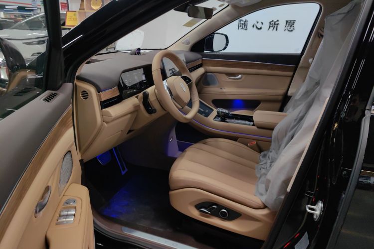 鸿蒙智行 问界M7 2024款 1.5T 智驾后驱Pro版 5座中控内饰7003