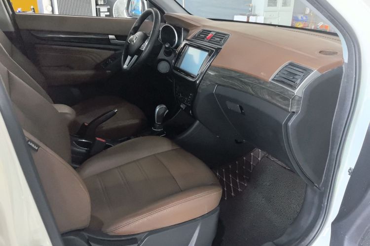 北汽威旺S50 2016款 1.5T CVT乐动豪华型局部细节41