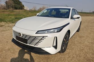 长安 逸动PHEV 2025款 智慧新蓝鲸 145KM 战舰版