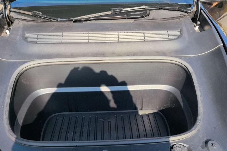 特斯拉 Model Y 2025款 后轮驱动版局部细节24