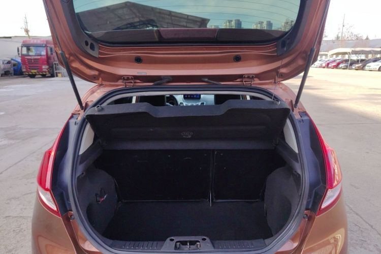 福特 嘉年华 2013款 两厢 1.5L 自动时尚型局部细节23